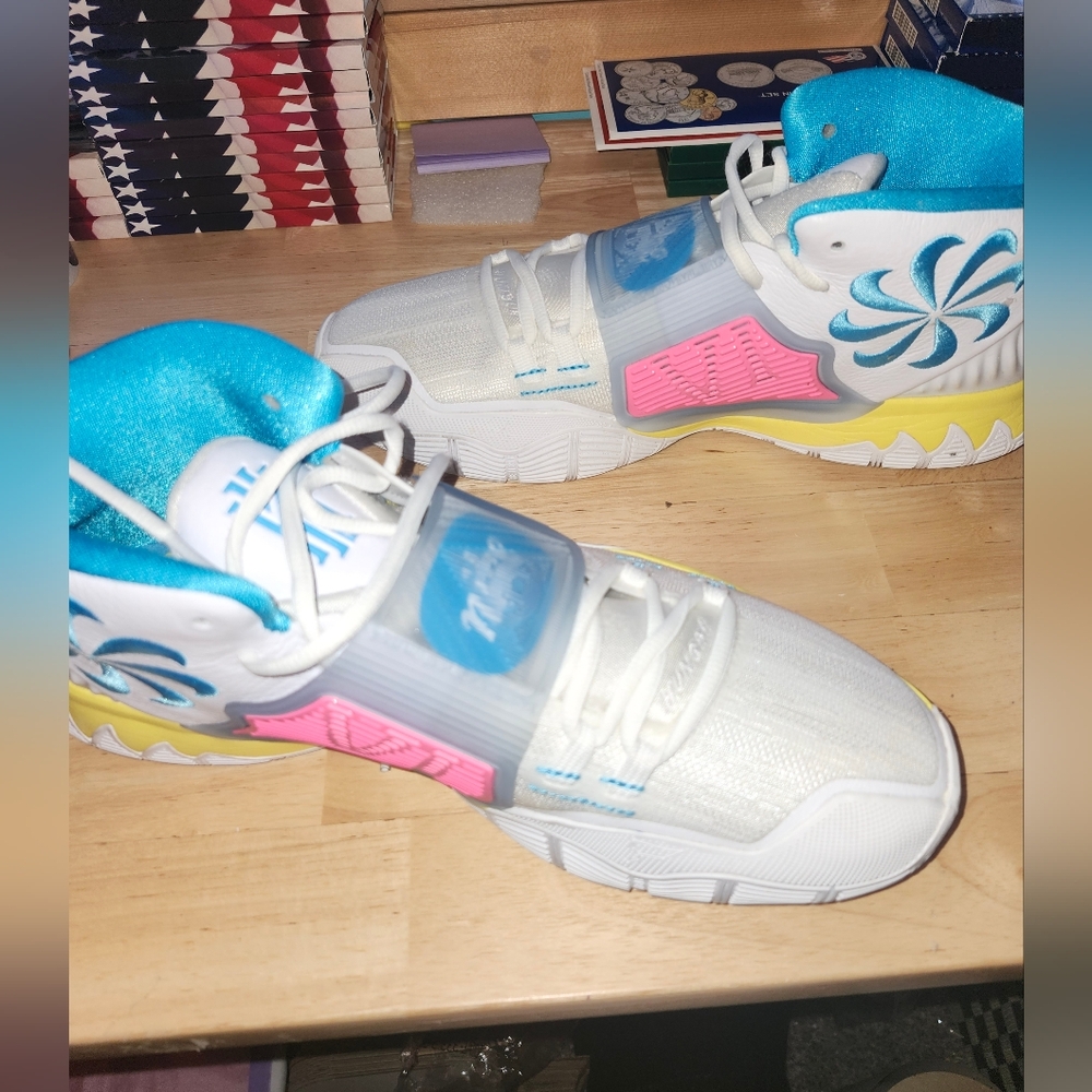 Nike Kyrie 6 Neon Graffiti Mens Sz.11 Like New